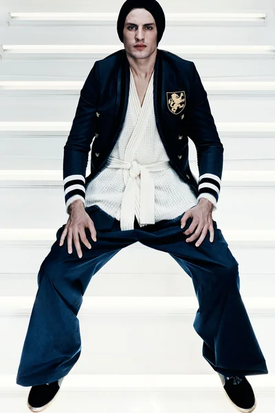 Look 25
